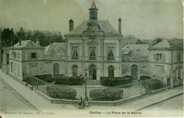 1 vue  - Chelles - La Place de la Mairie (ouvre la visionneuse)