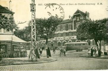 1 vue  - Chelles - Place et Gare de Chelles-Gournay (ouvre la visionneuse)