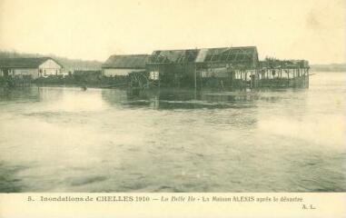 1 vue  - Les inondations de 1910 Chelles - La Belle Ile - La maison ALEXIS après le désastre (ouvre la visionneuse)