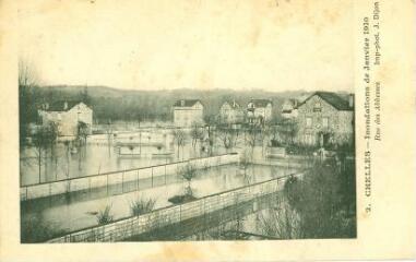 1 vue  - Chelles - Inondations de Janvier 1910 - Rue des Abbesses (ouvre la visionneuse)