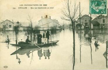 1 vue  - Les inondations de 1910 Chelles - Une rue transformée en canal (ouvre la visionneuse)